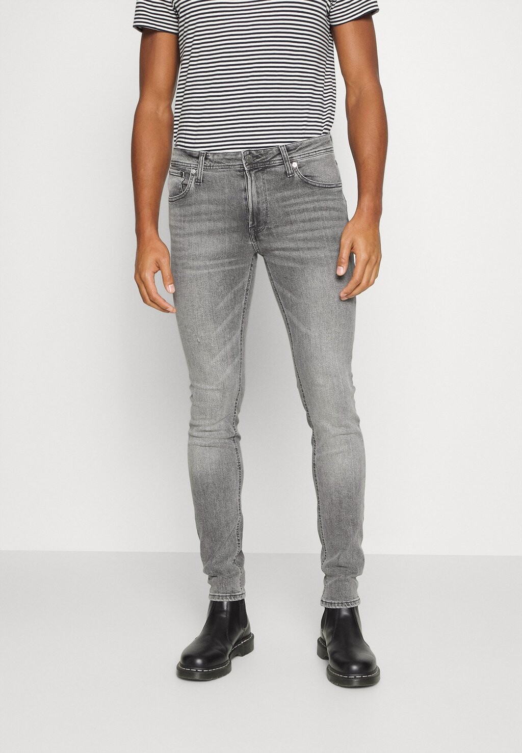 

Джинсы скинни Jack & Jones