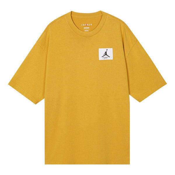 Футболка Men's Air Jordan FW22 Logo Label Loose Round Neck Short Sleeve Yellow T-Shirt, желтый
