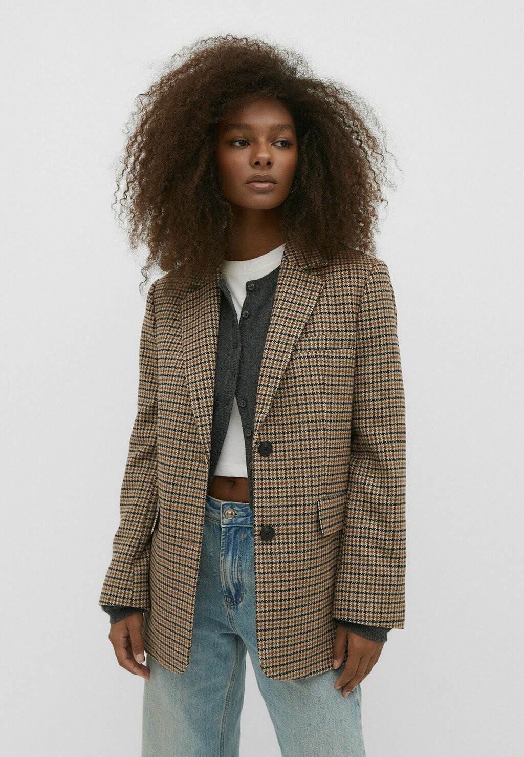 

Блейзер Stradivarius, цвет beige