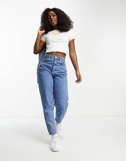 

Идеальная белая футболка Levi's