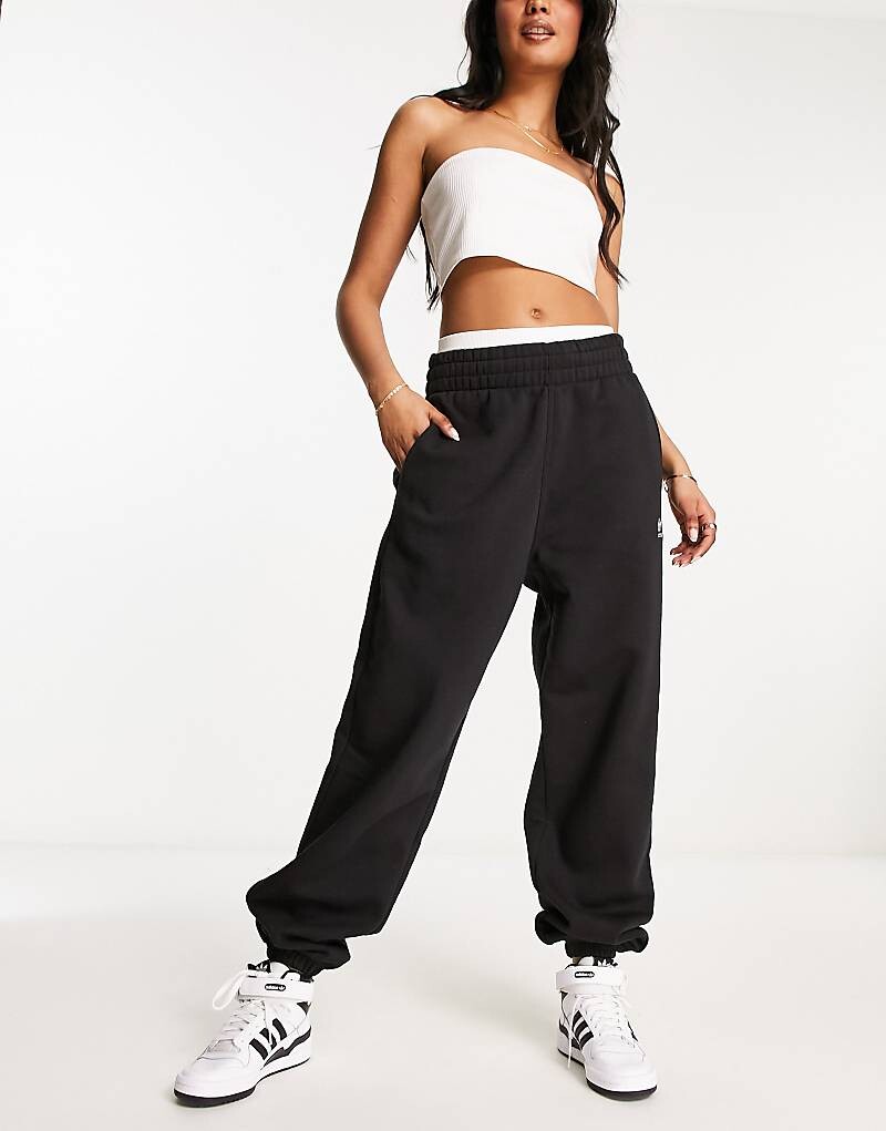 

Черные спортивные брюки adidas Originals