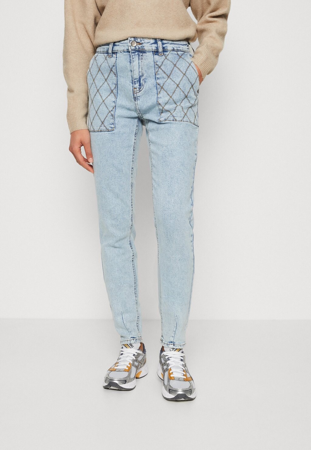 

Джинсы Slim fit Noisy May