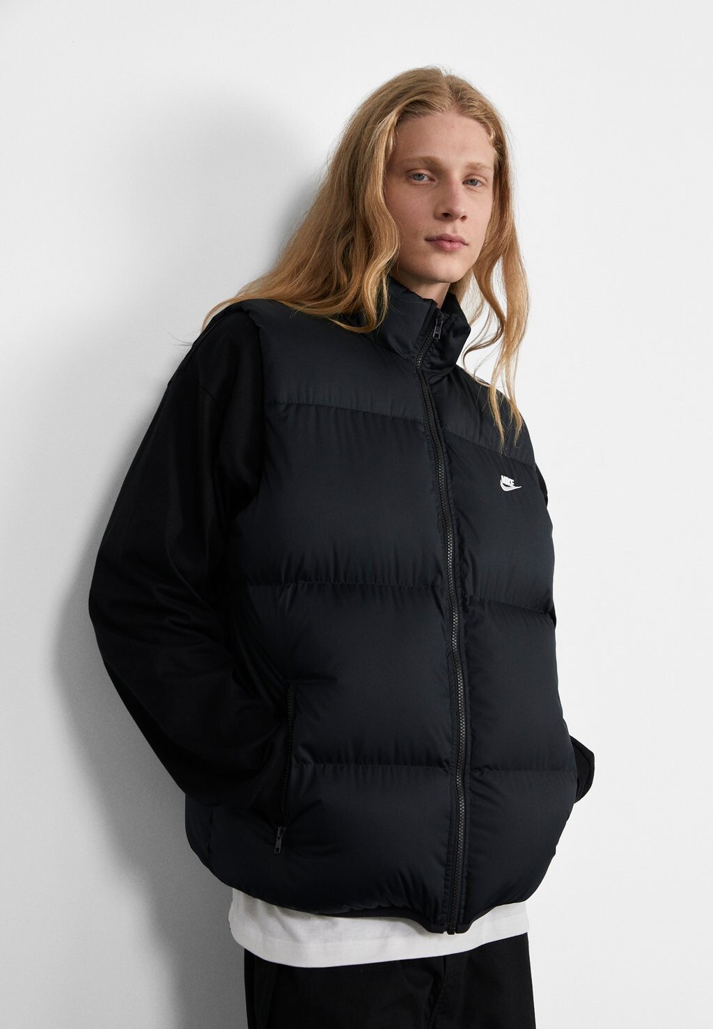 

Жилет CLUB PUFFER Nike, черный