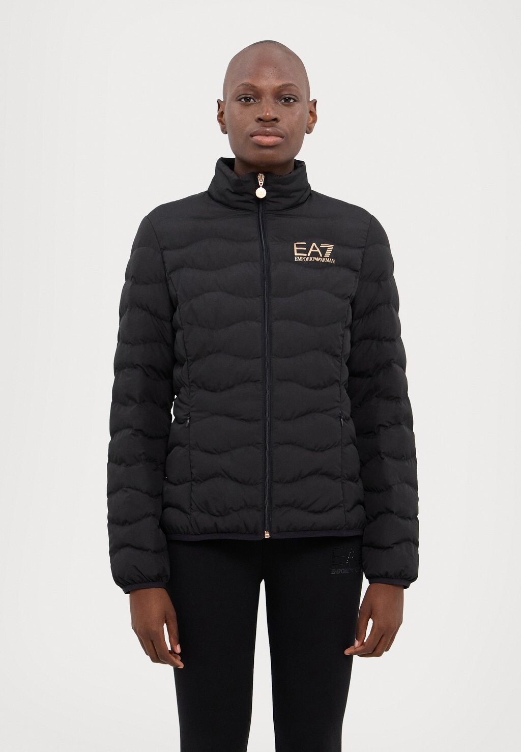 

Легкая куртка EA7 Emporio Armani, черный