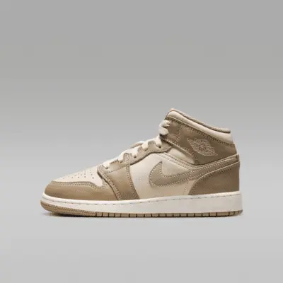 

Кроссовки Jordan Air 1 Mid, цвет Legend Light Brown/Phantom/Legend Pink/Khaki
