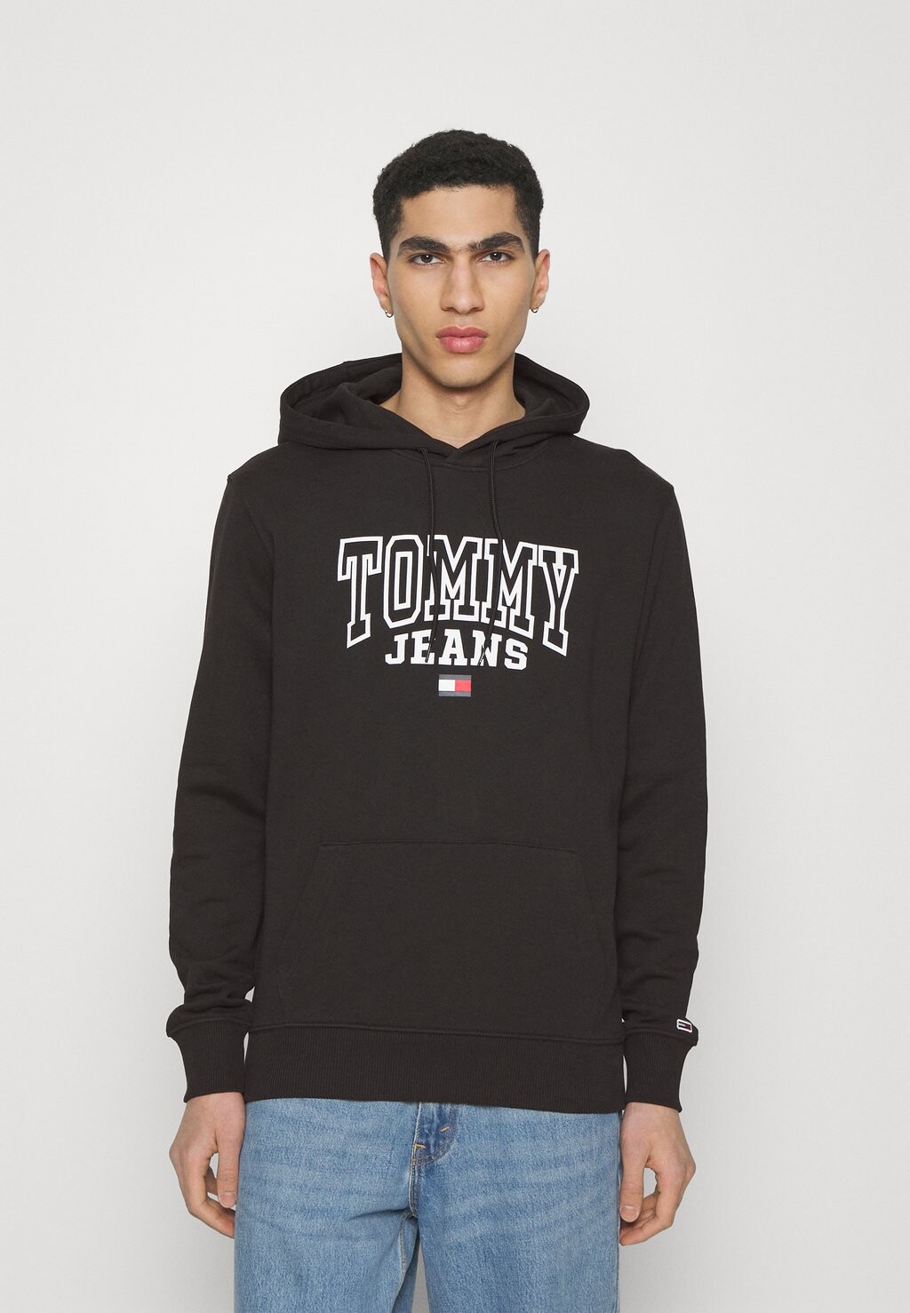 

Толстовка Tommy Jeans, черный