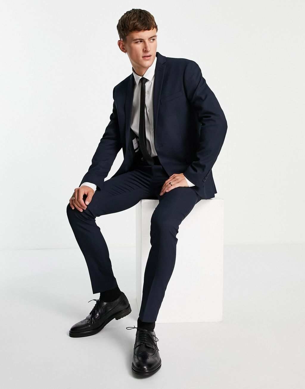 

Темно-синие узкие фактурные костюмные брюки Topman, Синий