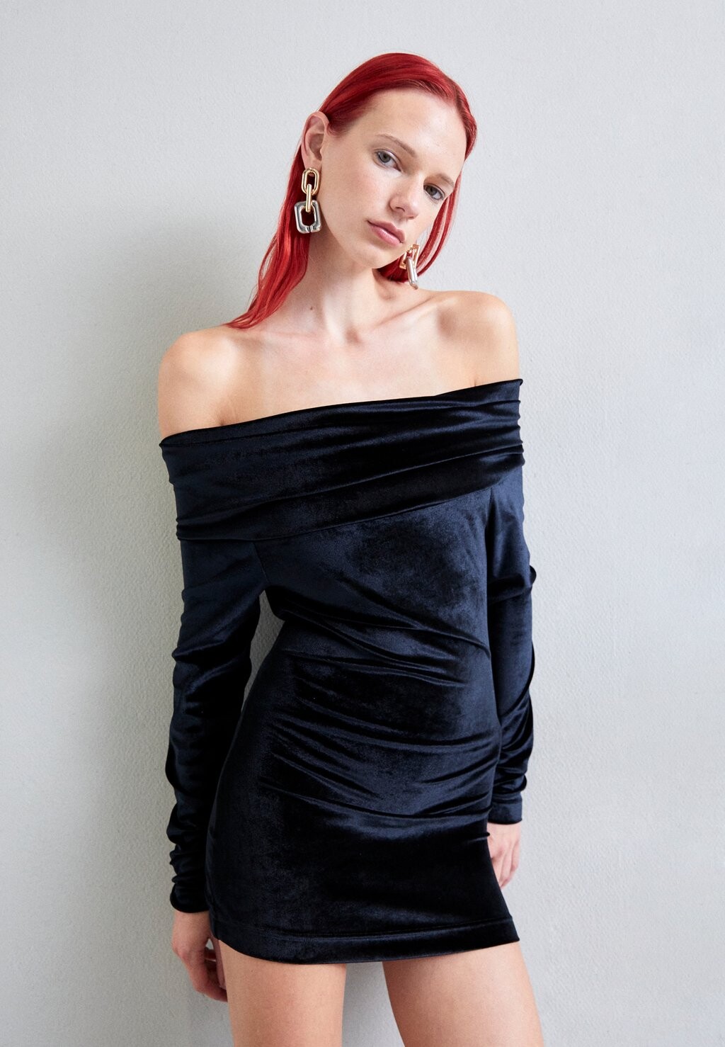 

Элегантное платье Off Shoulder Mini Dress GmbH, черный