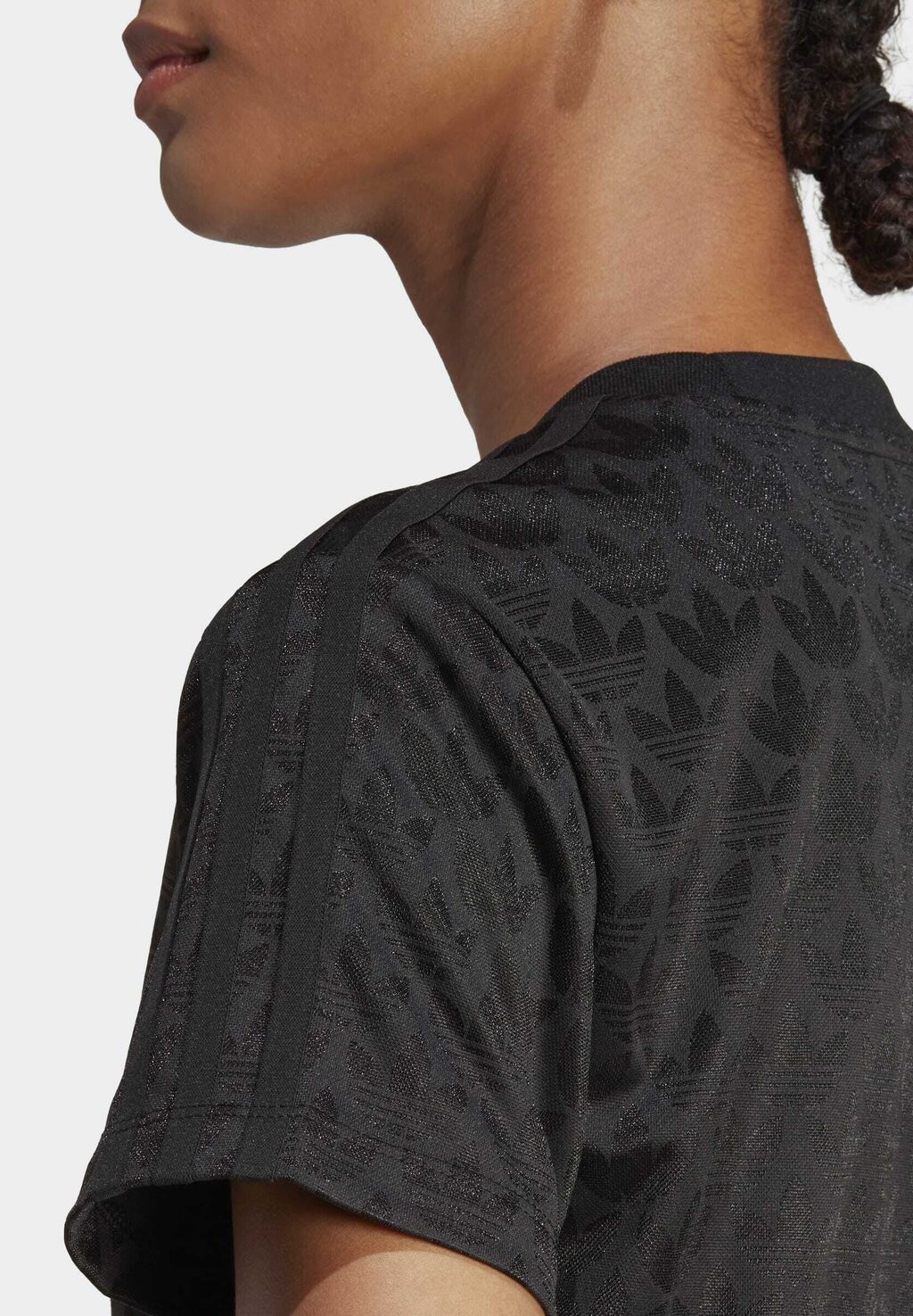 

Футболка с принтом adidas Originals, черный