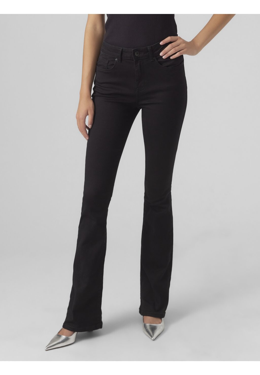 

Джинсы Bootcut Vero Moda