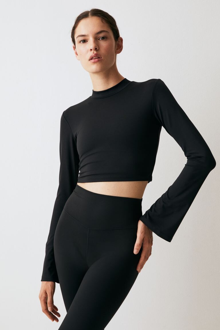

Укороченный спортивный топ SoftMove H&M