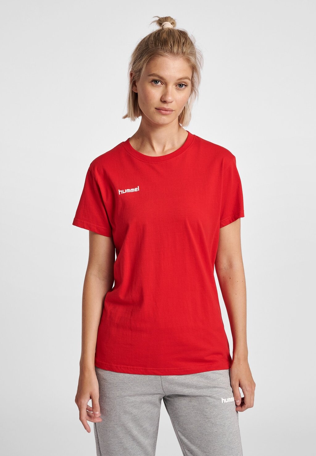

Футболка с принтом Hummel, красный