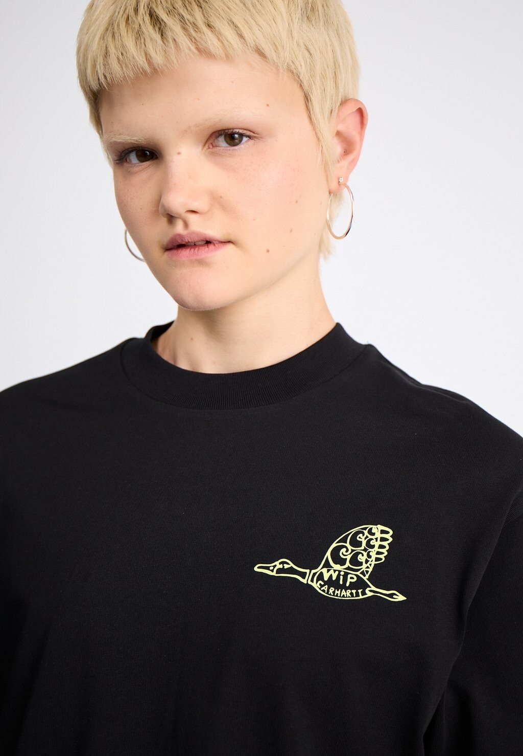 

Футболка с принтом Kainosho Carhartt WIP, черный/салатовый