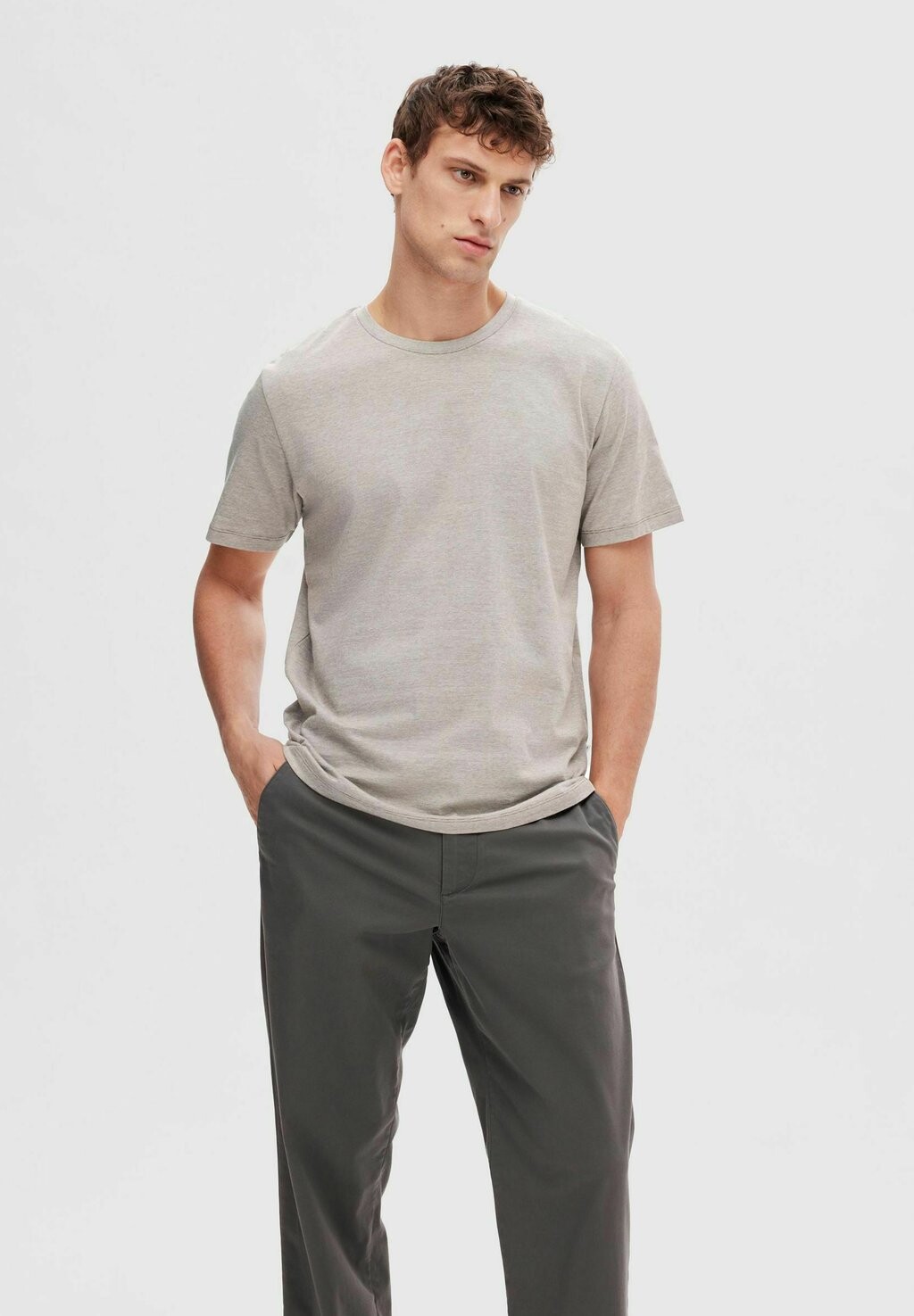 

Базовая футболка SLHASPEN O-NECK TEE NOOS Selected Homme, цвет morel