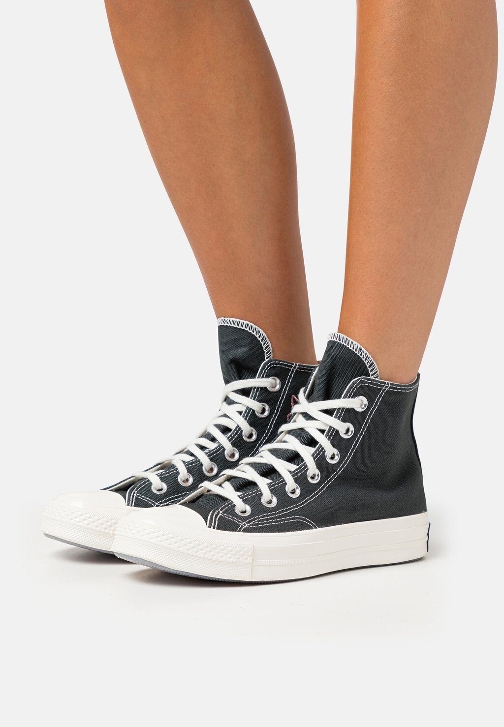 

Высокие кроссовки Converse Chuck 70, тайные сосны / ритуальная роза