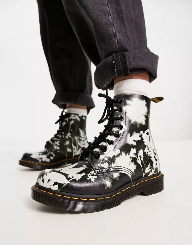 

Ботинки Dr Martens 1460 Pascal Shadow Effect с цветочным принтом