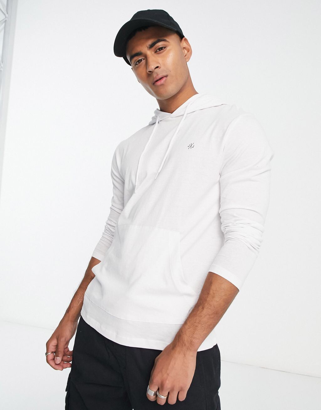 

Белый топ с длинными рукавами и капюшоном Jack & Jones