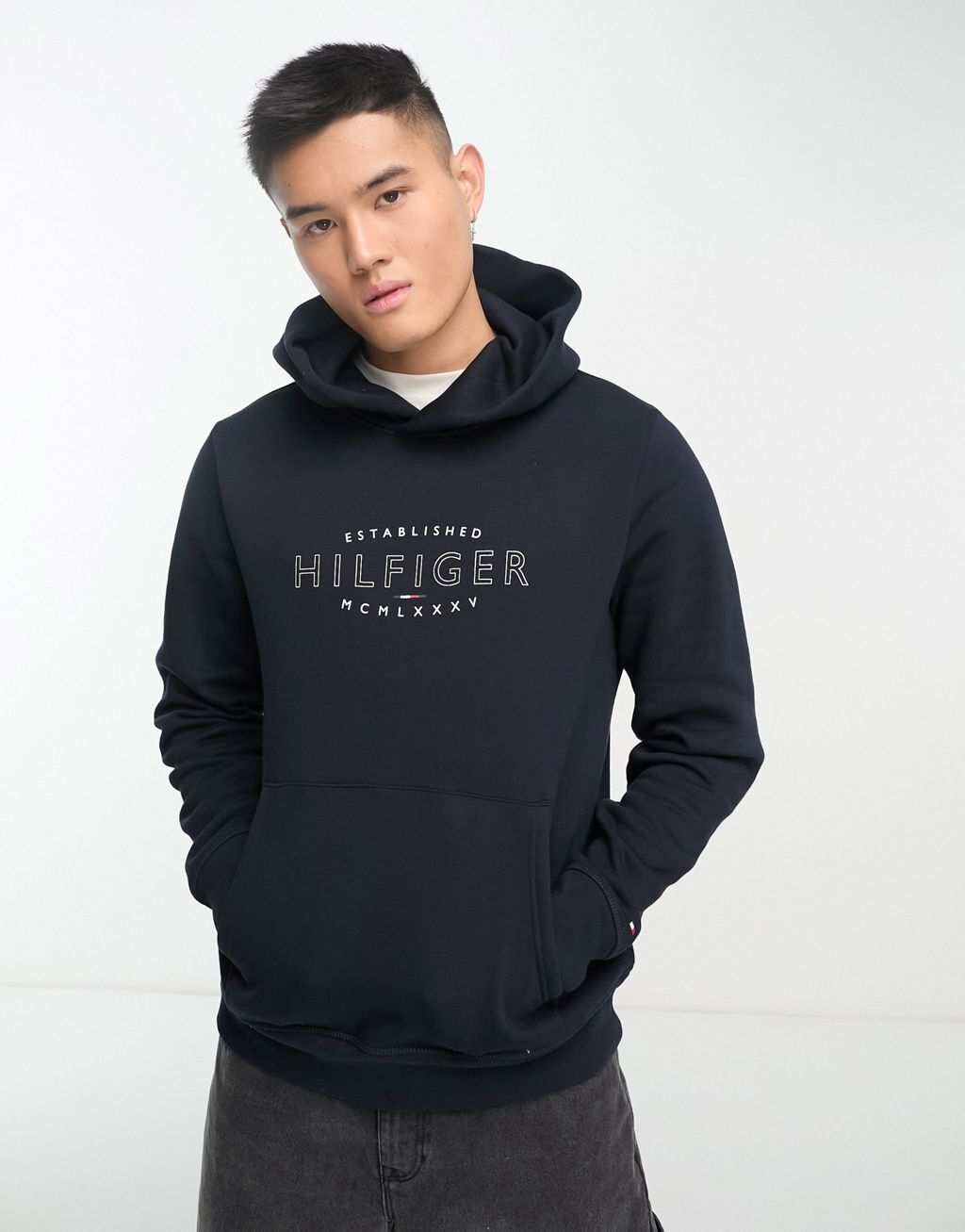 

Темно-синее худи с логотипом Tommy Hilfiger
