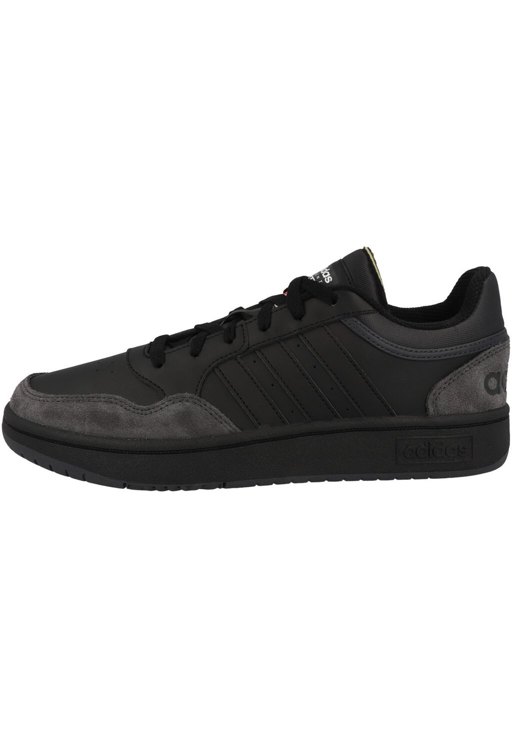 

Низкие кроссовки Adidas, Core Black Core Black Carbon