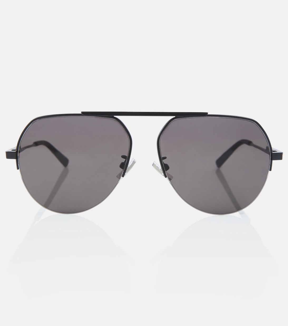 цена Солнцезащитные очки-авиаторы Bottega Veneta, черный