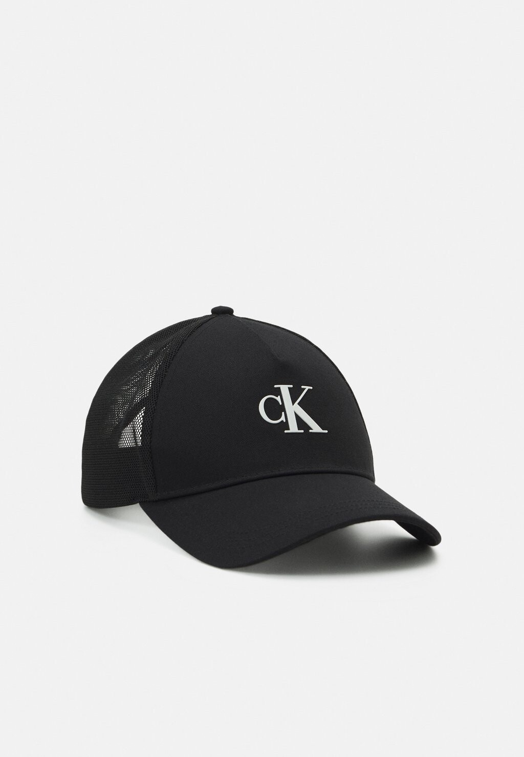 

Бейсболка Calvin Klein Jeans, черный