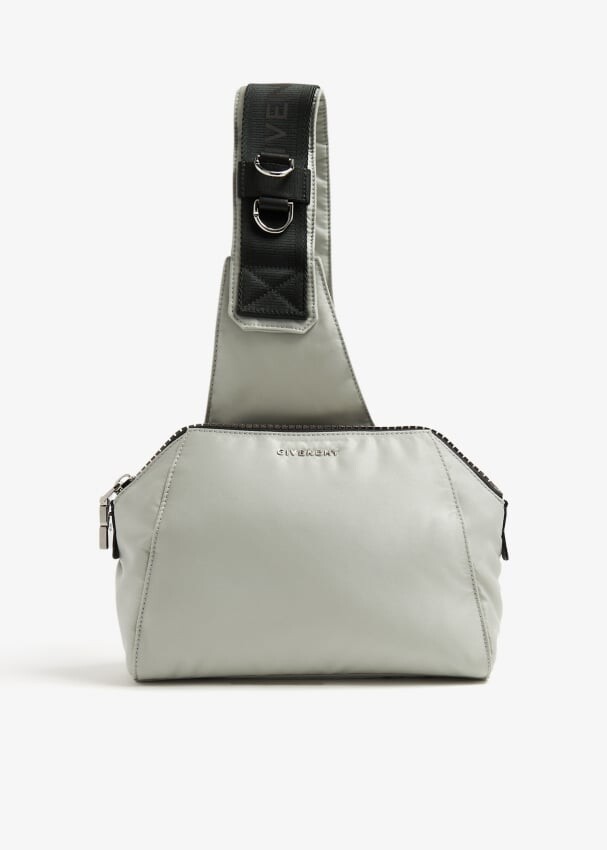 

Сумка Givenchy Antigona U, серый