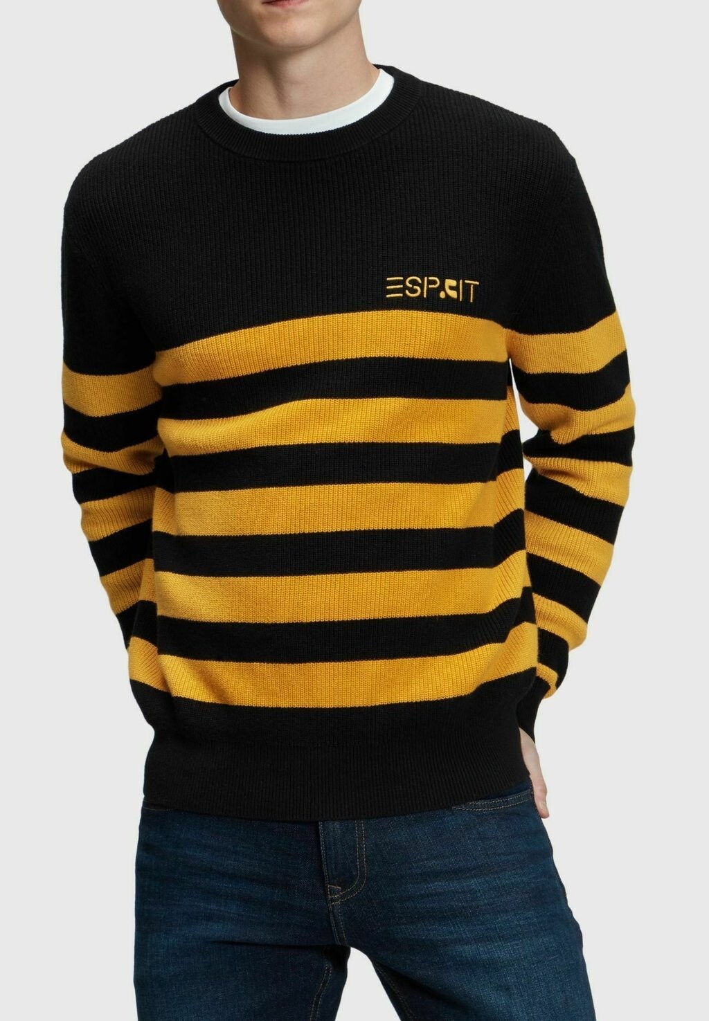 

Свитер Esprit