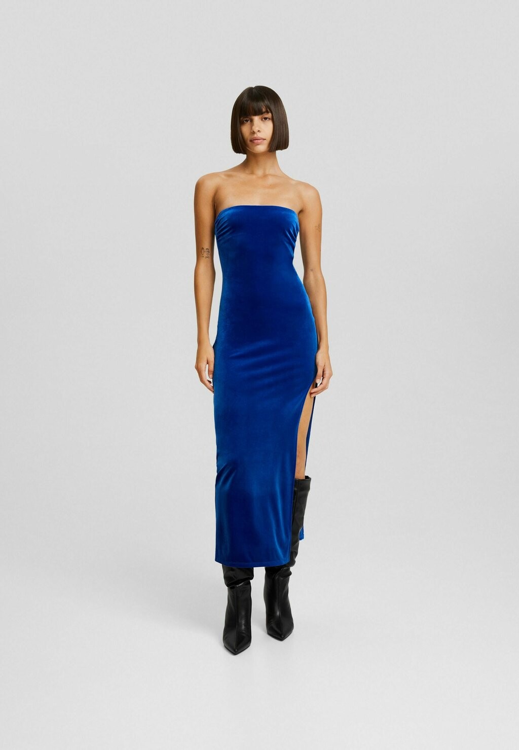

Элегантное платье Bershka, синее