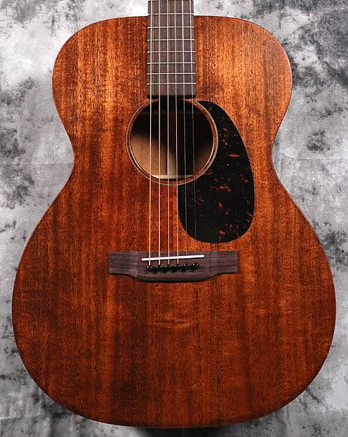 цена Акустическая гитара Martin - 000-15M