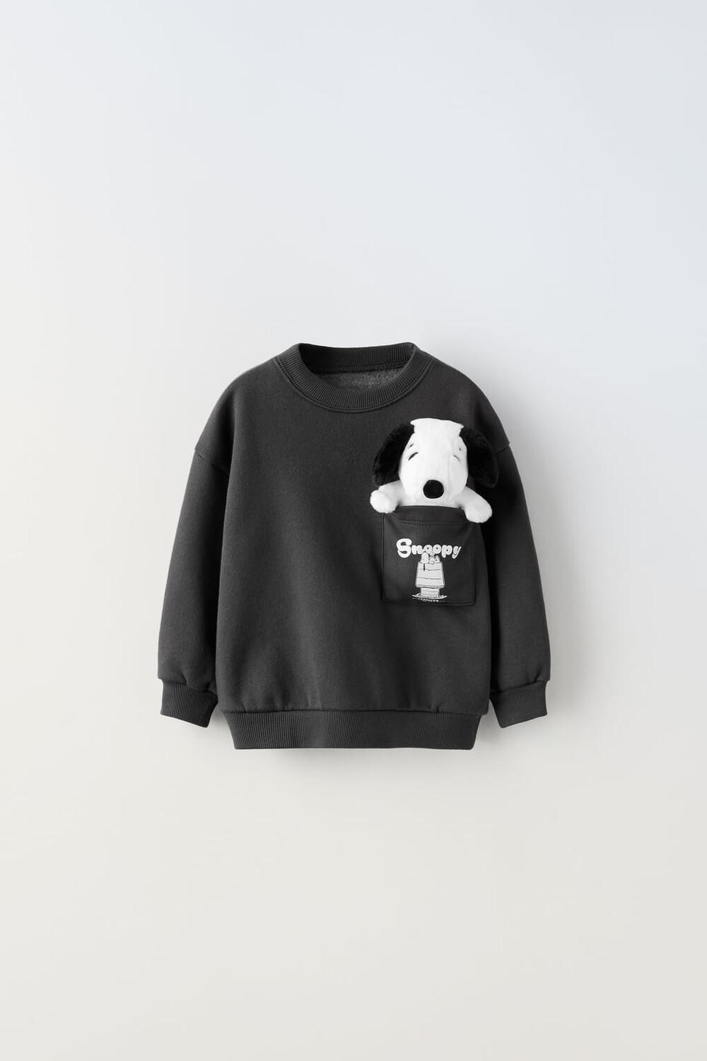 

Свитшот snoopy peanuts с мягким карманом для игрушек ZARA, антрацитовый серый
