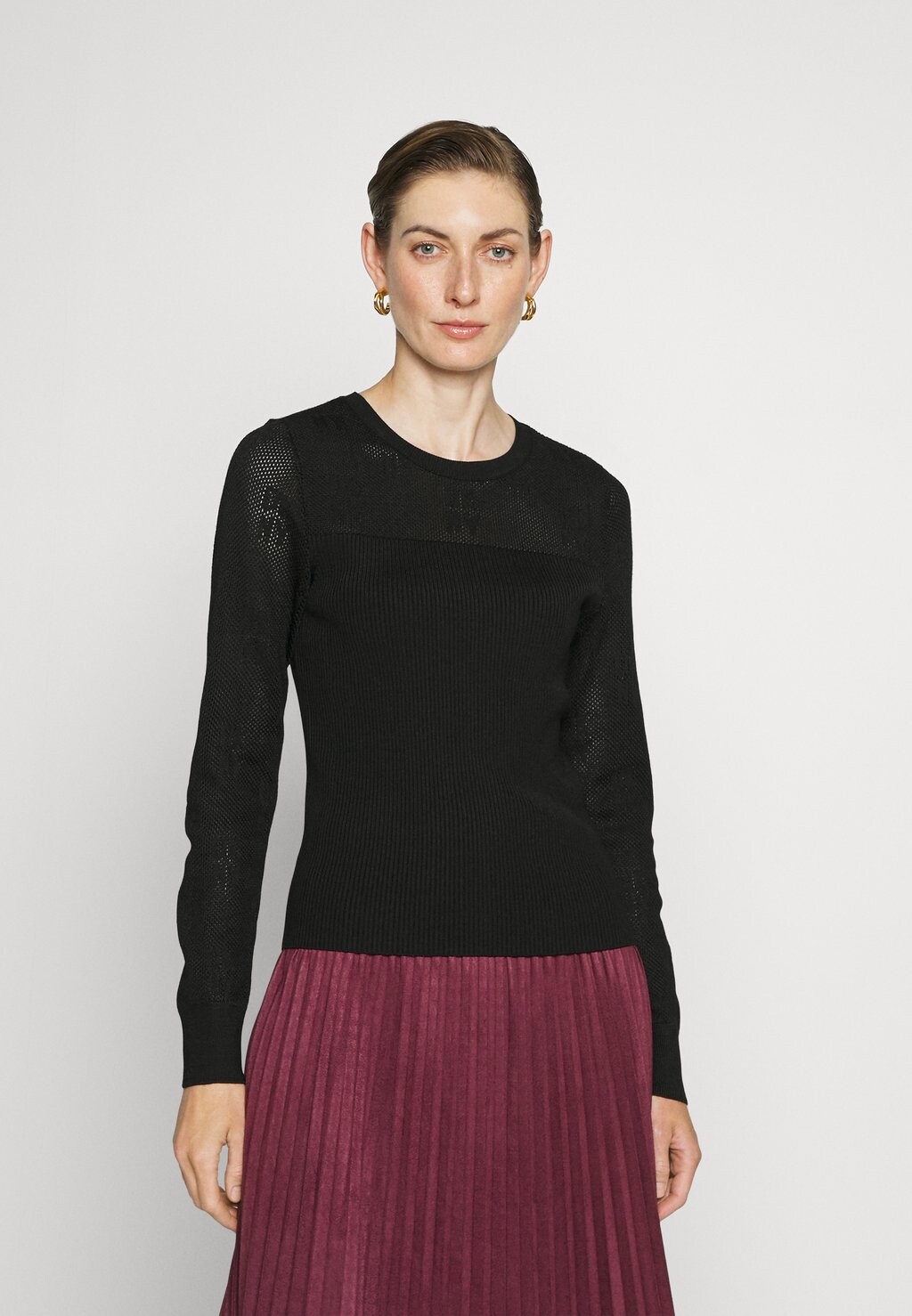 

Свитшот DKNY КОРОТКА, черный