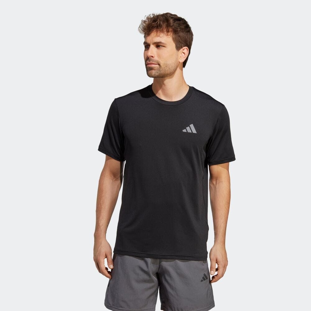 

Футболка Adidas IB8127, черный