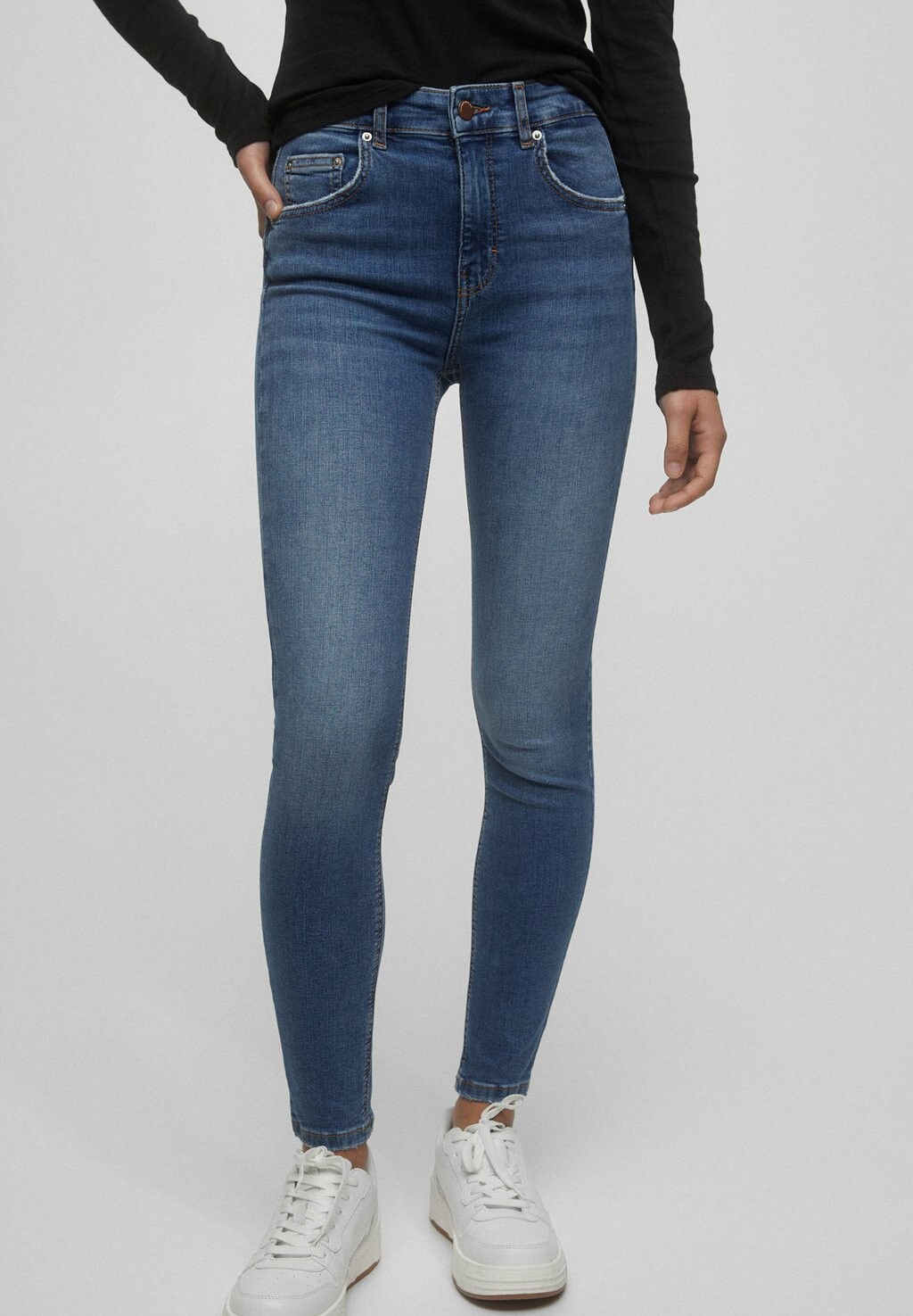 

Джинсы Skinny Fit PULL&BEAR