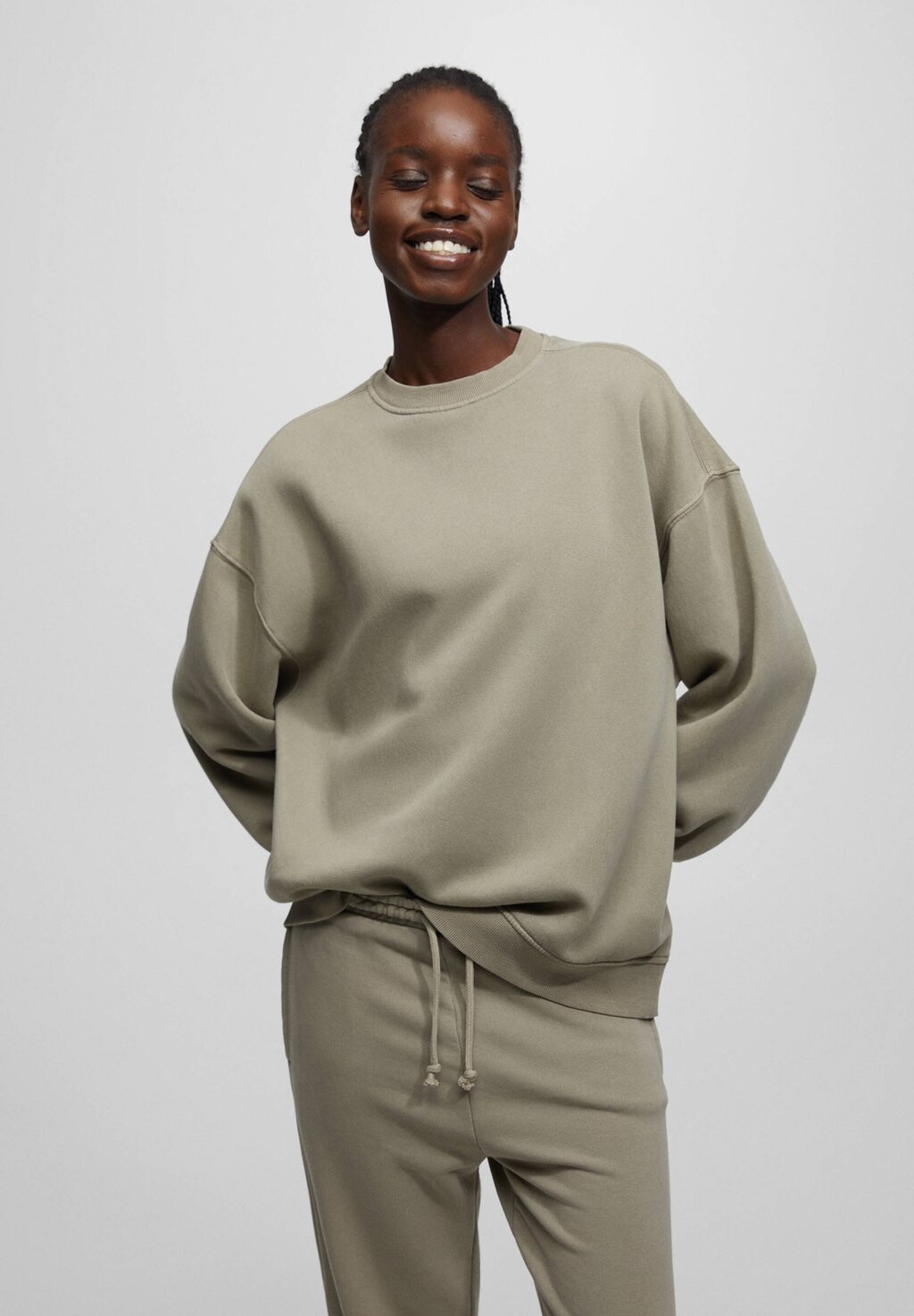 

Толстовка PULL&BEAR, бежевый