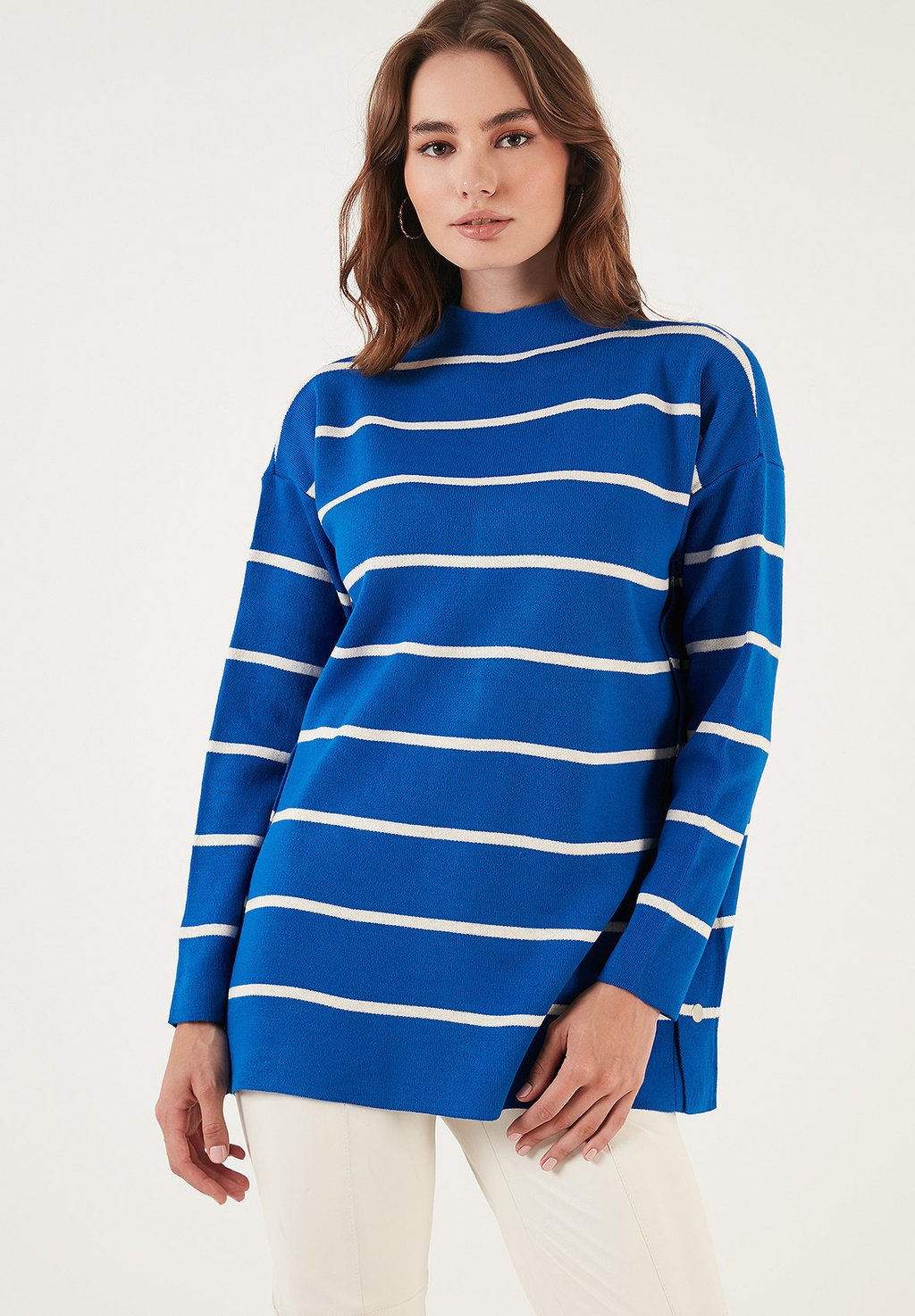 Вязаный свитер LELA, цвет royal blue/cream