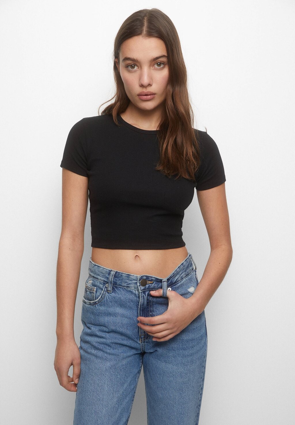 

Базовая футболка PULL&BEAR, черный