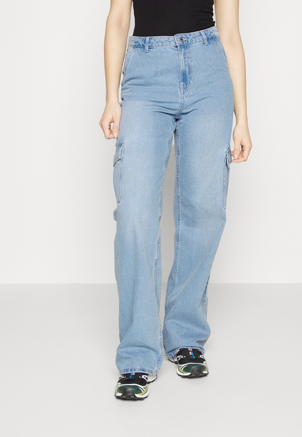 

Джинсы Bootcut Vero Moda