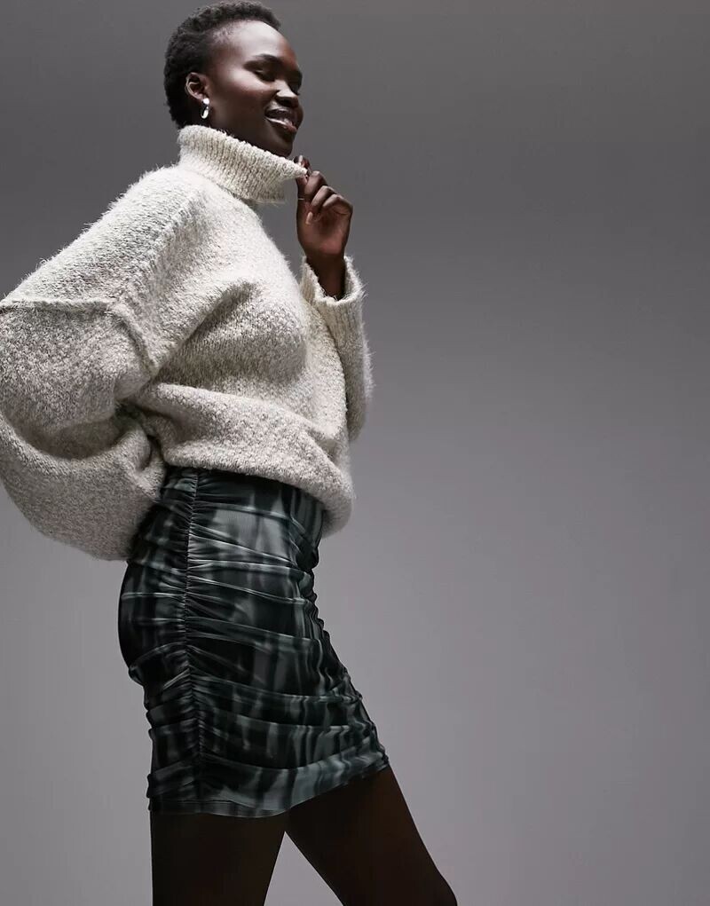 

Черно-белая мини-юбка со сборками Topshop