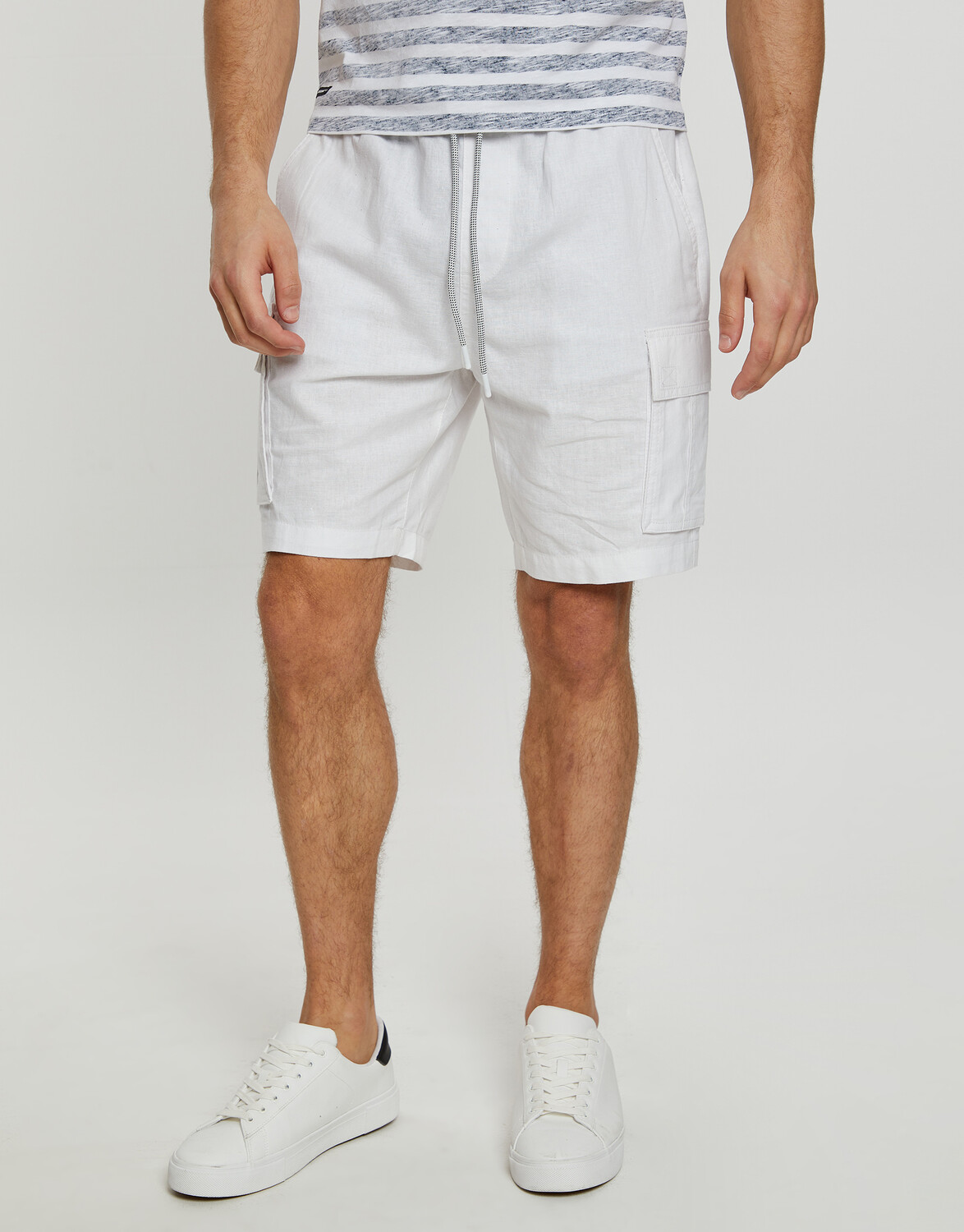 

Тканевые шорты Threadbare Cargo THB Swansea, белый
