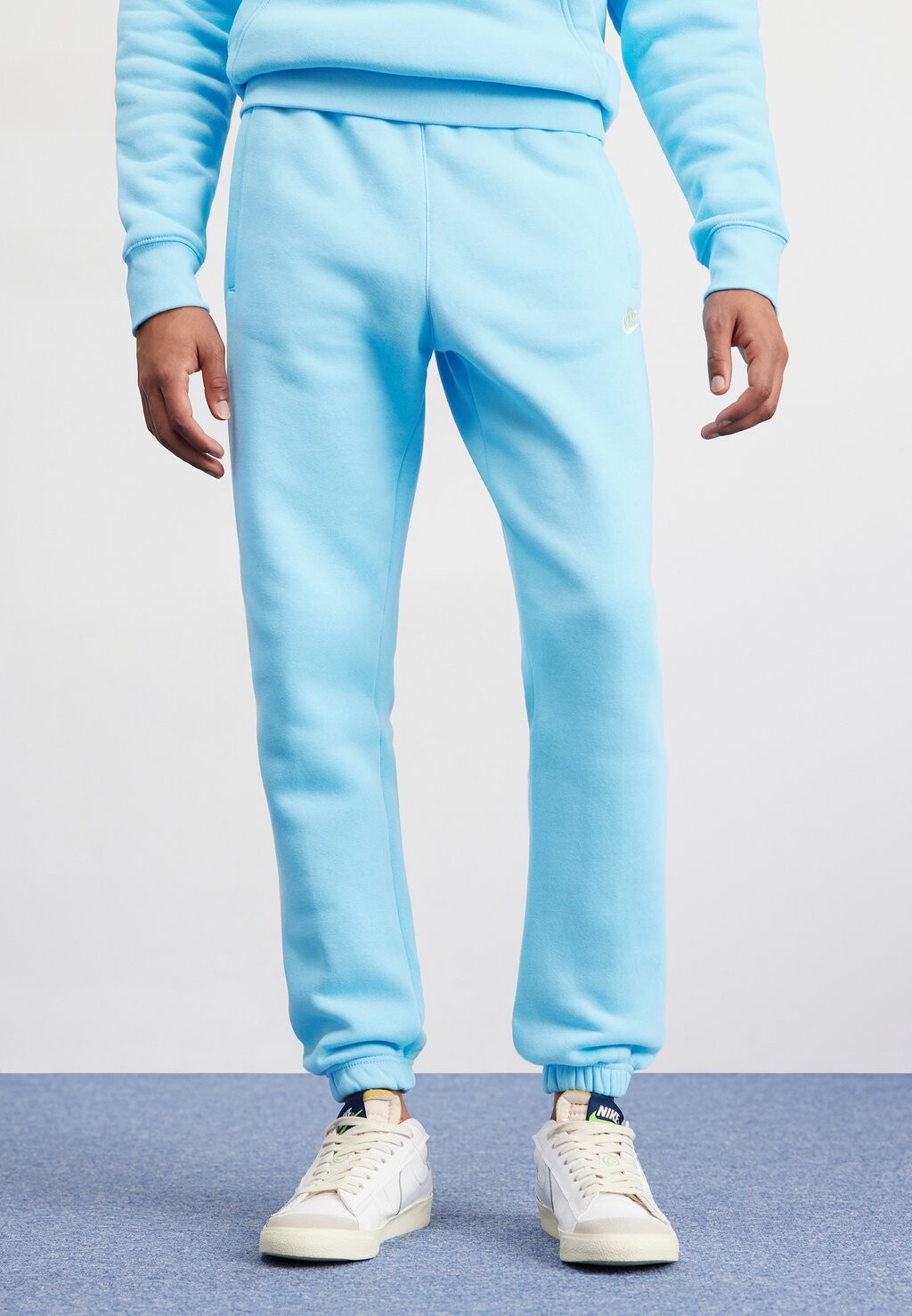 

Спортивные брюки Club Pant Nike, цвет aquarius blue