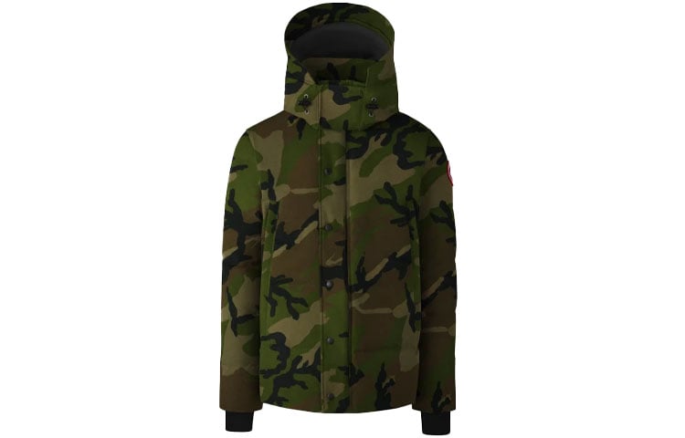 Мужской пуховик Canada Goose, цвет camouflage green нарцисс goose green мелкокорончатый 5шт