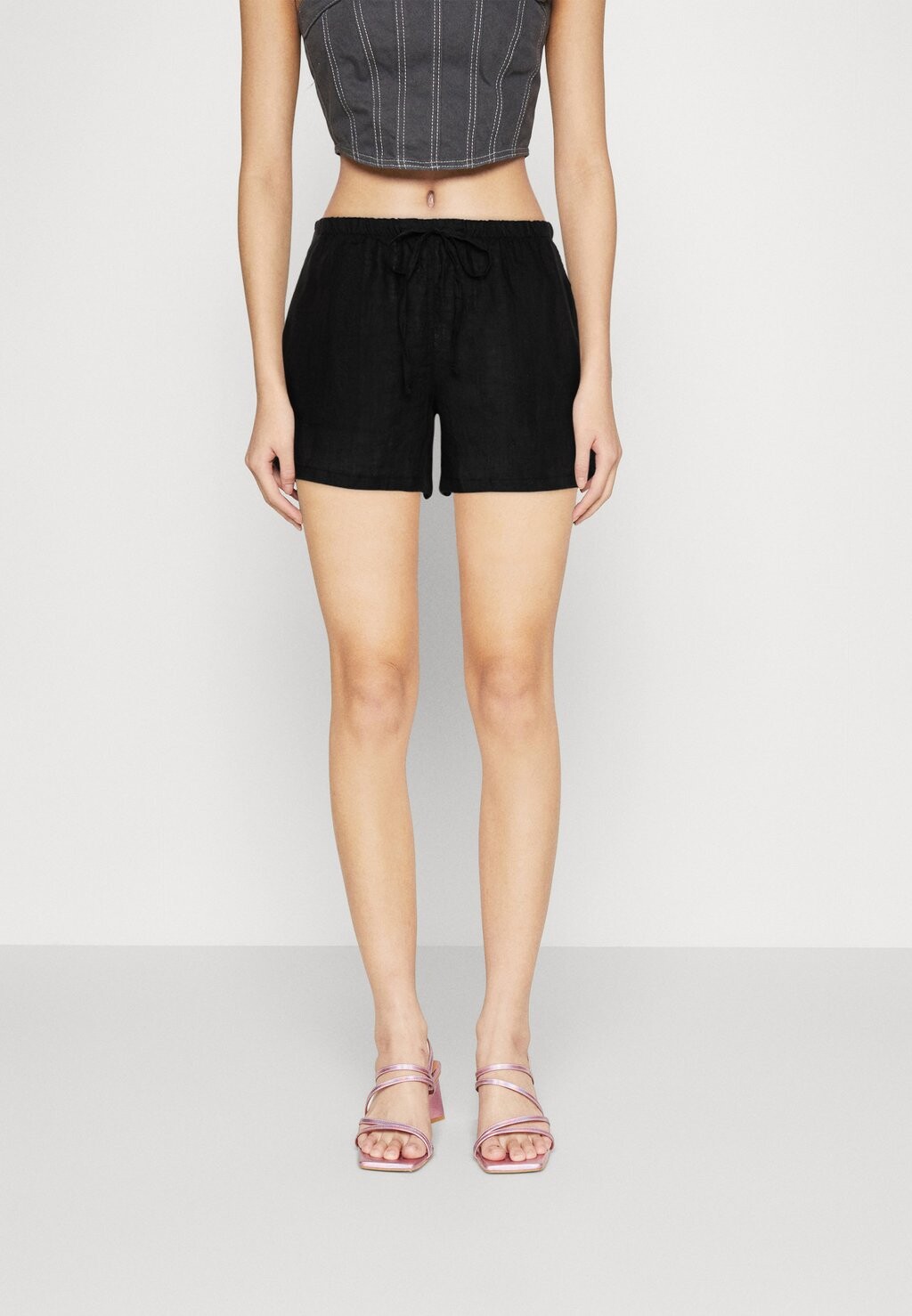 

Шорты Gina Tricot, черный