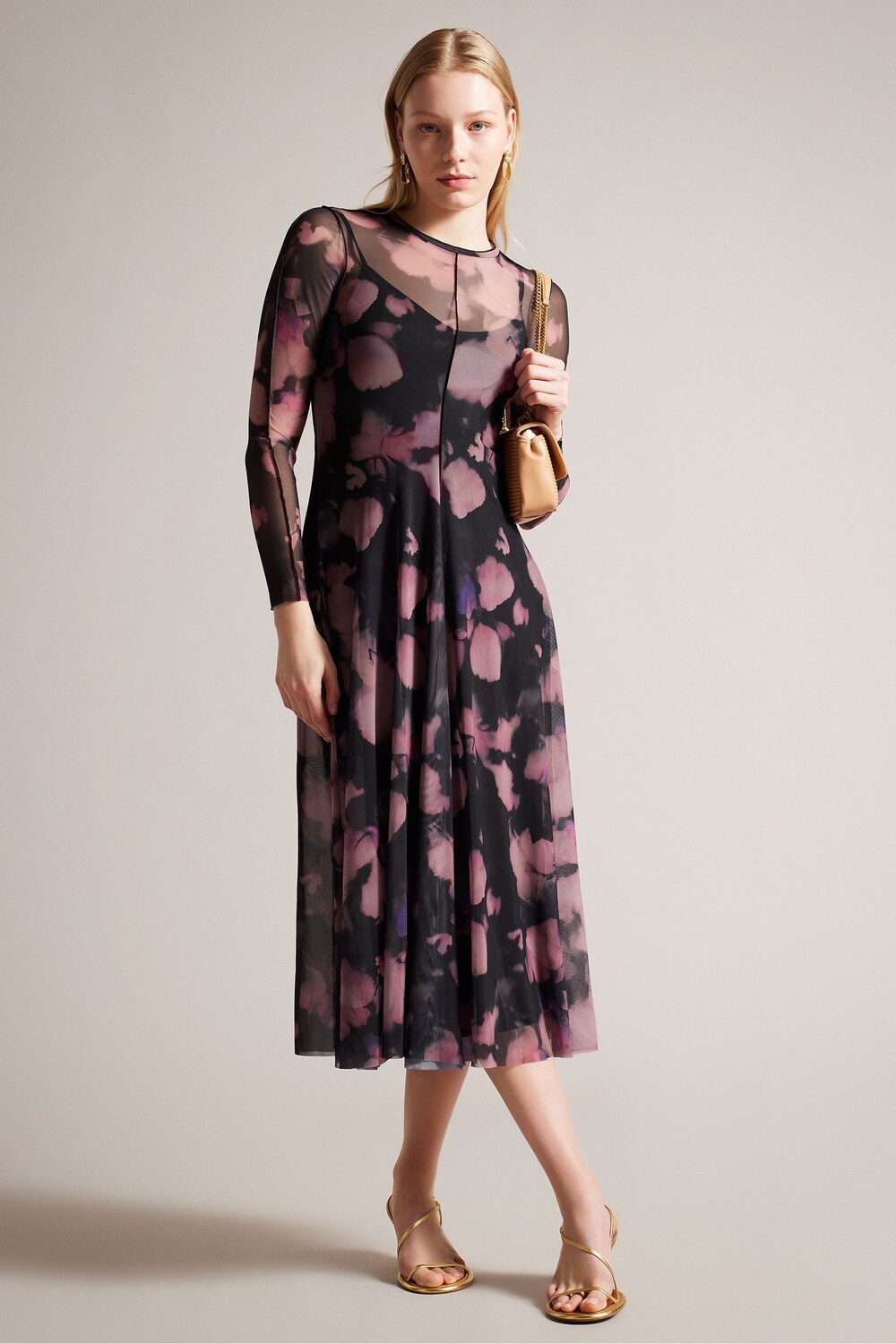

Черное сетчатое платье миди Samiyah с длинными рукавами Ted Baker, черный