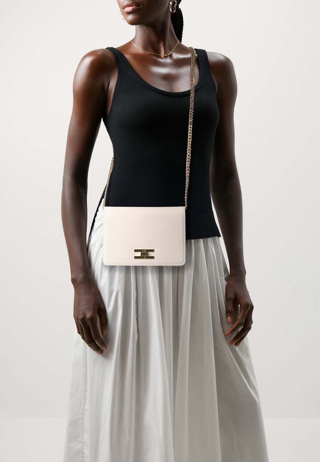 

Сумка Elisabetta Franchi, молочный