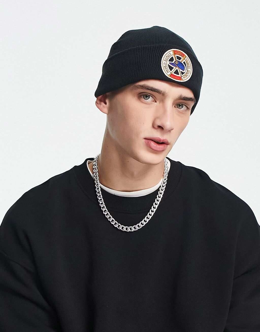 

Темно-синяя шапка-бини New Era New York Yankees