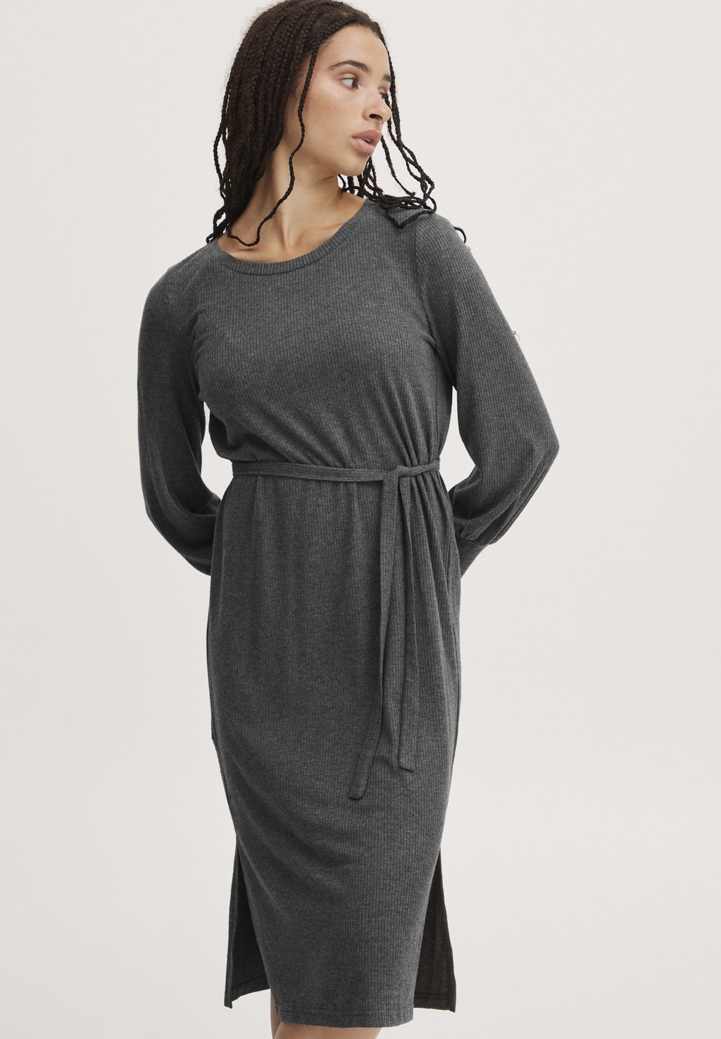 Вязаное платье ICHI, темно-серый меланж