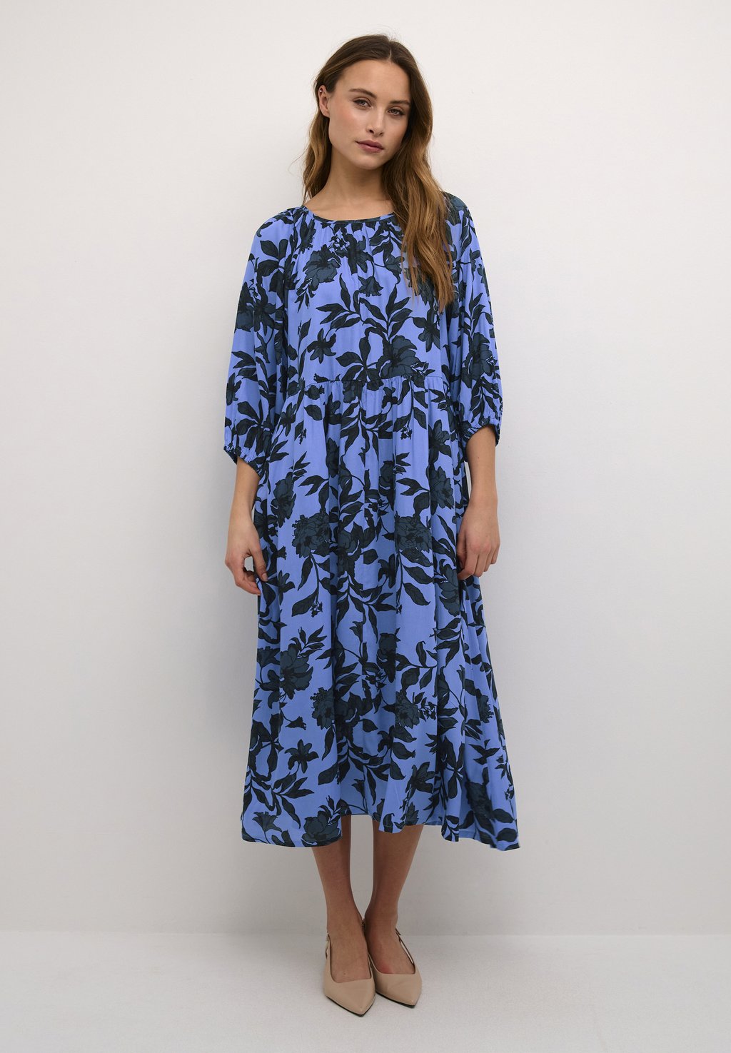 Повседневное платье ROUND NECK Kaffe, цвет blue big dark flowers