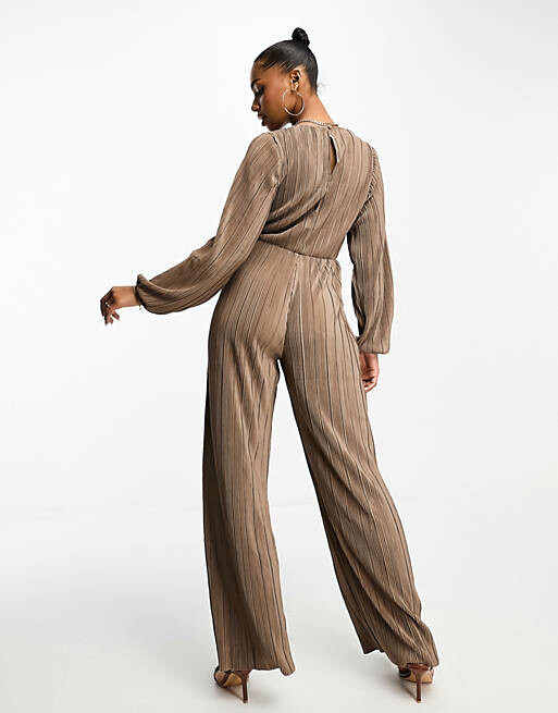 

Коричневый плиссированный комбинезон с длинными рукавами Vero Moda