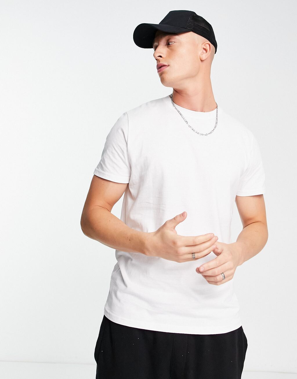 

Белая футболка оверсайз Jack & Jones