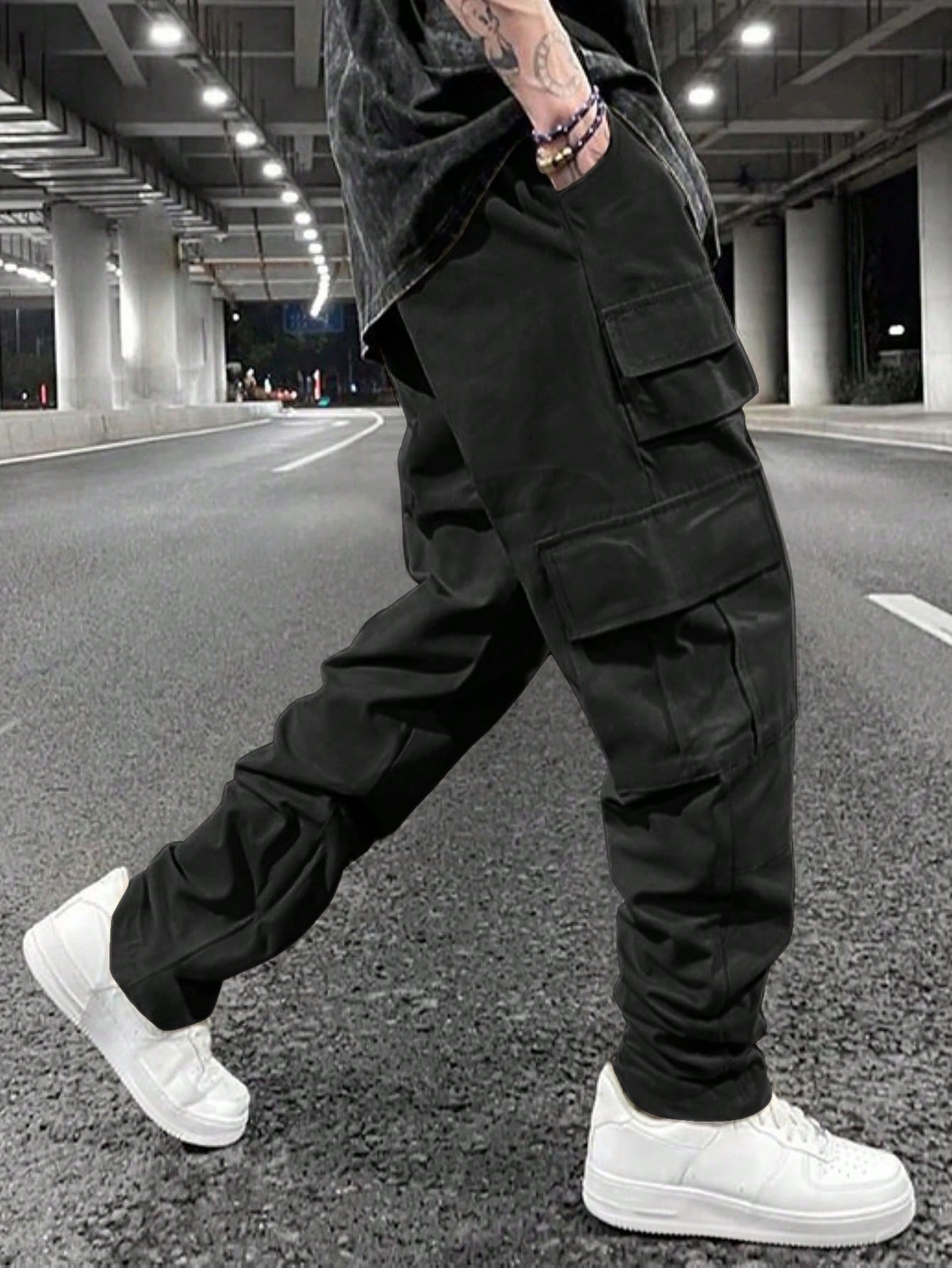 Мужские брюки карго свободного кроя Manfinity EMRG, черный мужские брюки карго свободного кроя manfinity emrg темно серый